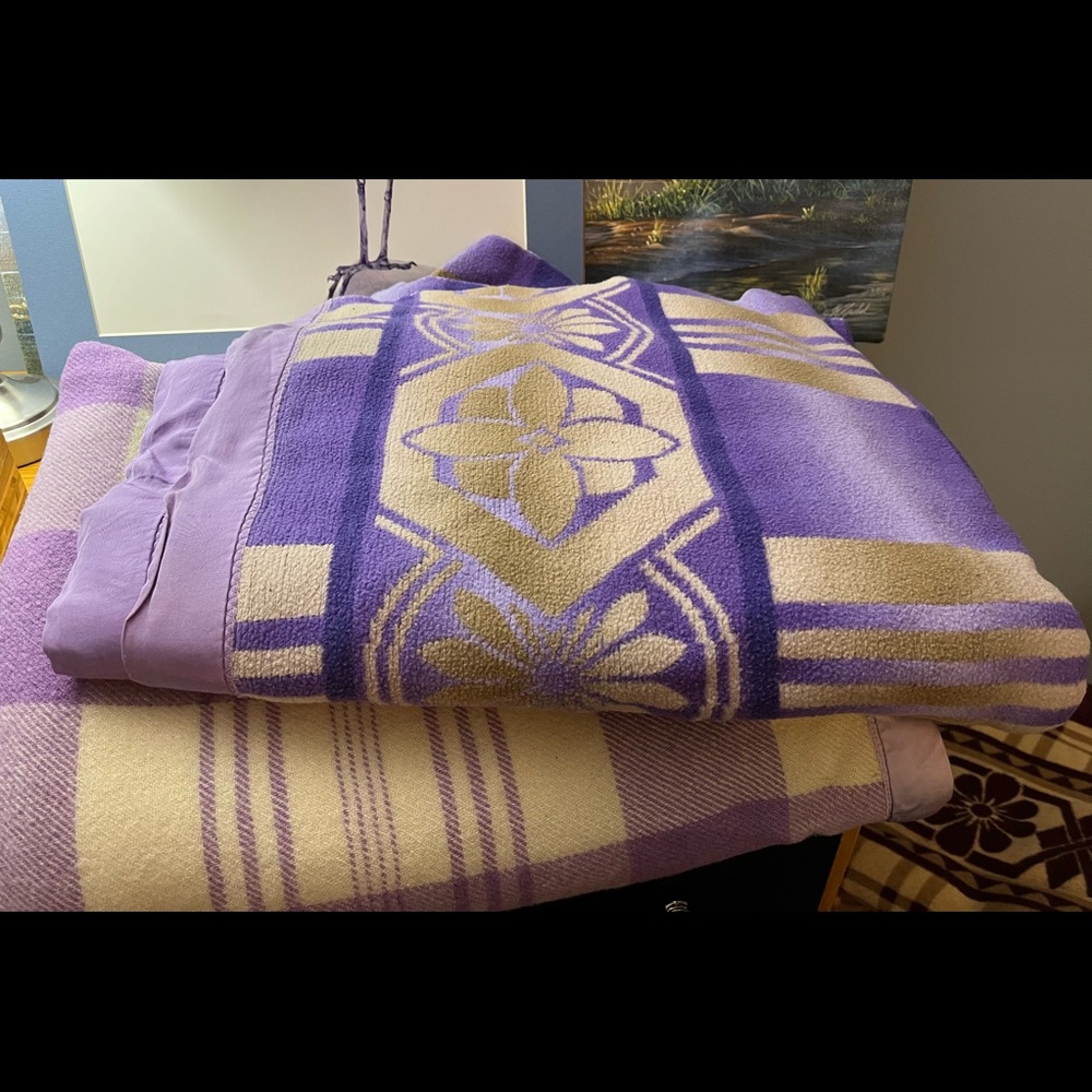 Vintage purple camp blanket Edmond Mills?  Beacon?